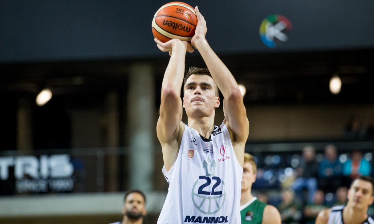 Neptunas built three points lead after the first leg of the King Mindaugas cup QF