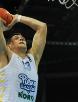 Ausejs and Bobrov alley-oops headline January's top plays