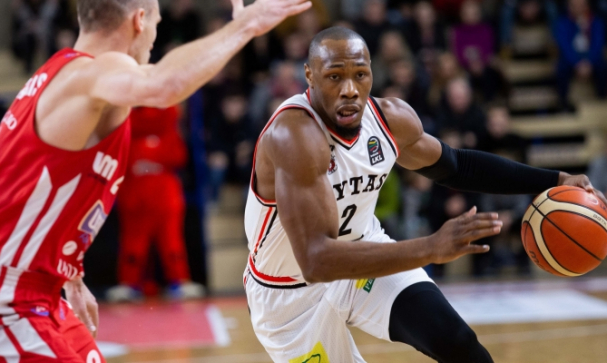 Sutton leads Rytas past Juventus; Skycop pull off an upset in Panevezys