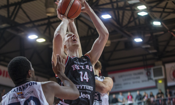 Rytas and Zalgiris became the only undefeated teams, Pieno zvaigzdes won after amazing comeback