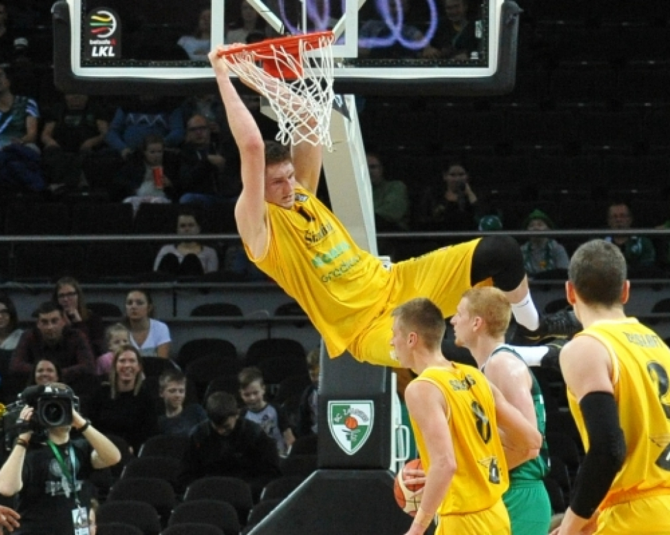 Birutis' dunk party in Kaunas headlines the Top 5 Plays of the Week